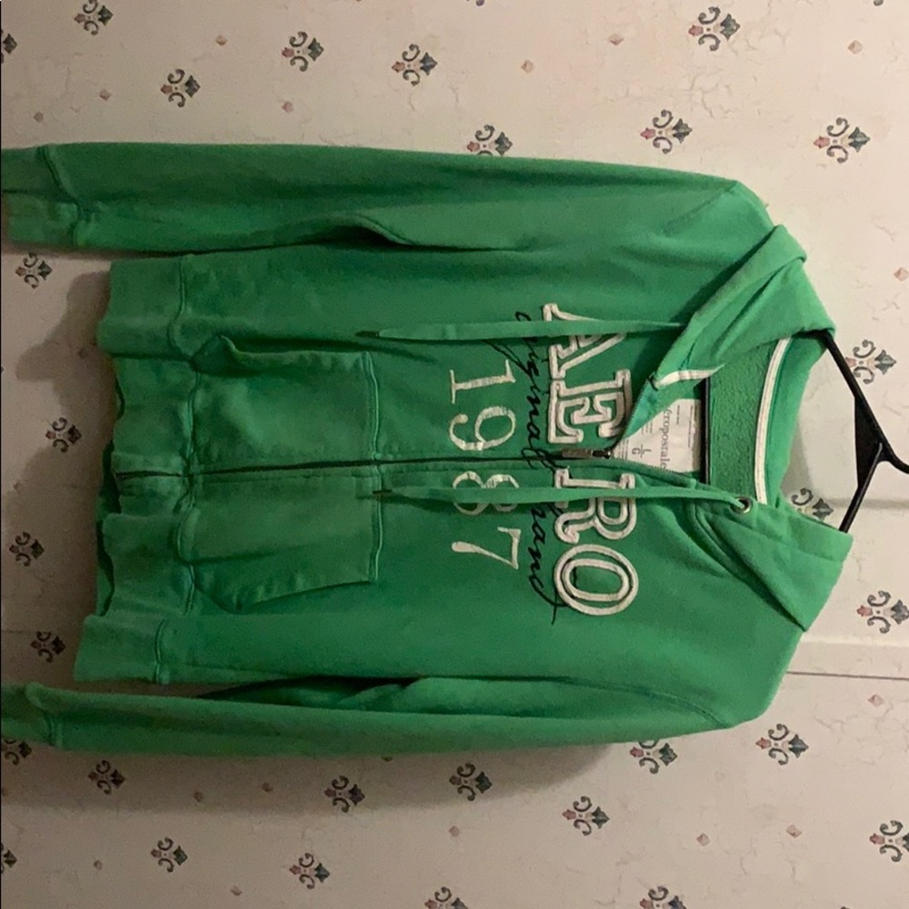 Green aero zip up